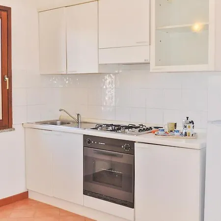 *iii * Apartment